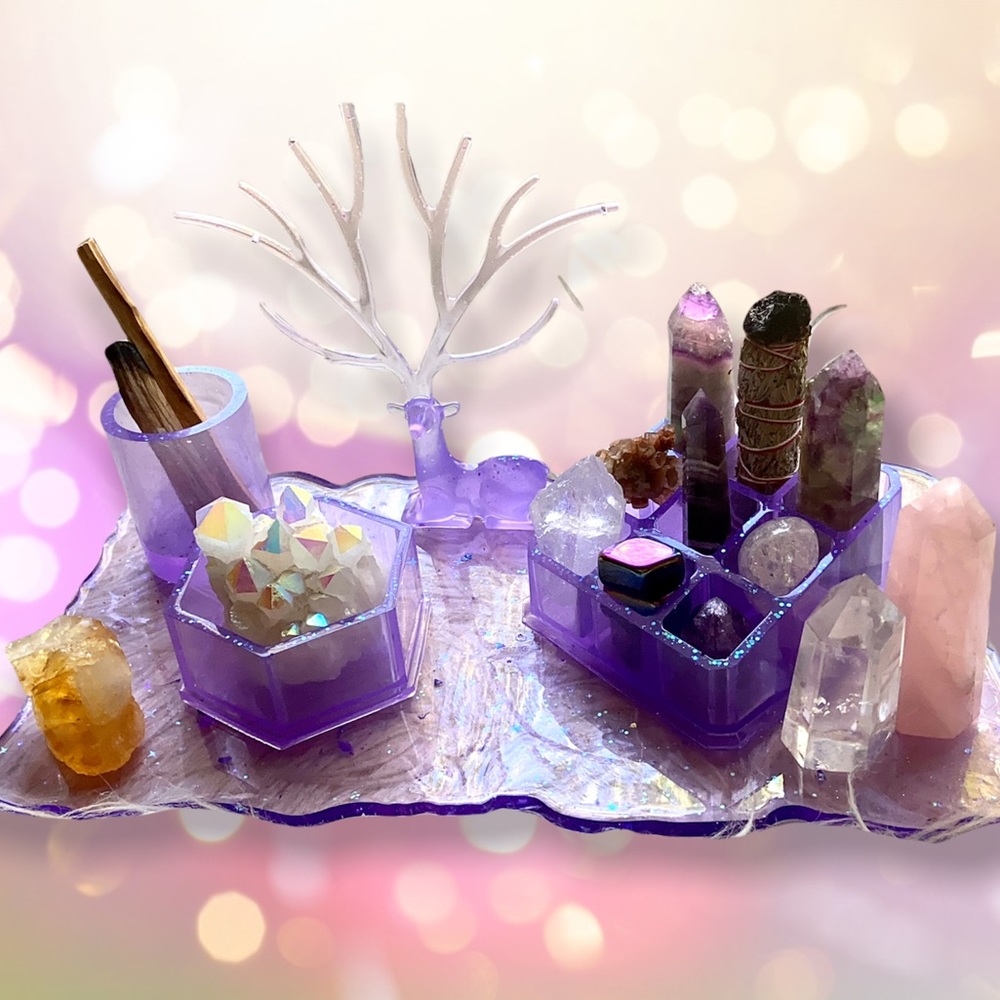 ⚡️HANDMADE RESIN TRINKET & COSMETIC TRAY ⚡️